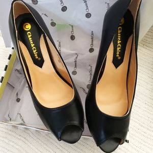 Chase & Chloe Woman's Black Open Toe  Pumps Size 10